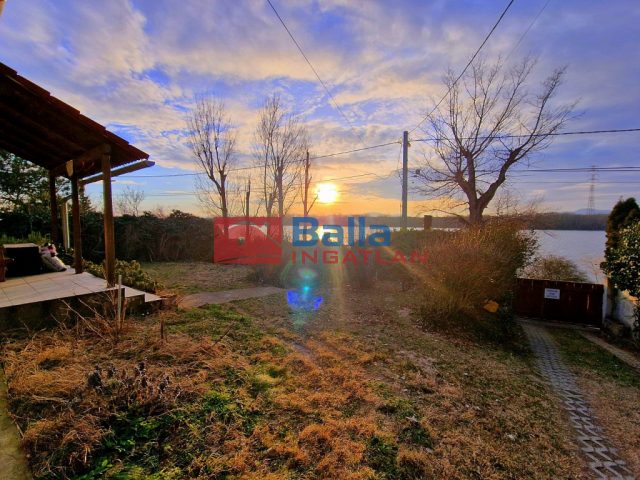 Eladó 89 m²-escsaládi ház Dunakeszi, Duna sor: 228'000'000 Ft