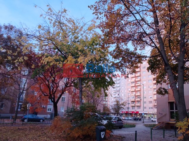 Eladó 44 m²-estársasházi lakás Dunaújváros, Táncsics Mihály utca: 28'500'000 Ft