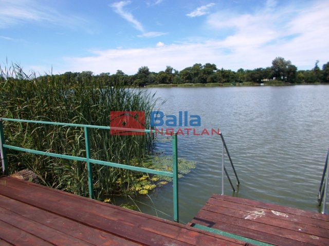 Eladó 40 m²-esüdülő Dunavarsány, Domariba sziget: 22'400'000 Ft