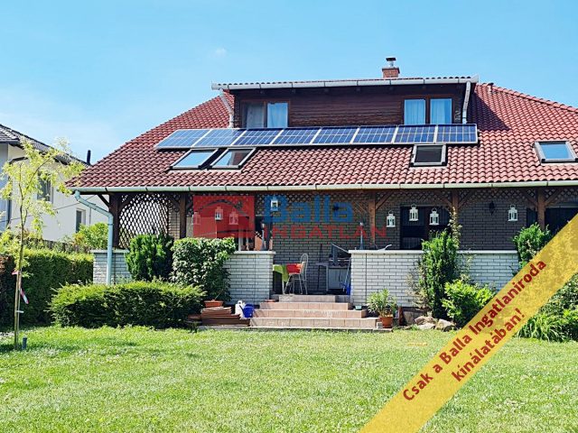 Eladó 340 m²-escsaládi ház Érd (Fenyves Parkváros) , Fenyves Parkvárosban található utca: 147'900'000 Ft