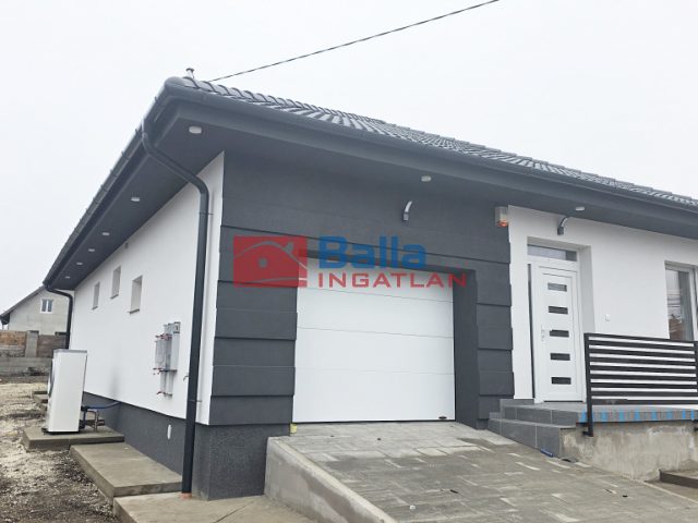 Eladó 158 m²-escsaládi ház Érd (Fenyves Parkváros) , Fenyves Parkvárosban található utca: 164'800'000 Ft