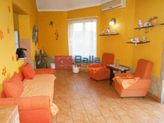 Eladó 168 m²-escsaládi ház Érd (Ófalu) , Júlia utca környékén utca: 79'900'000 Ft