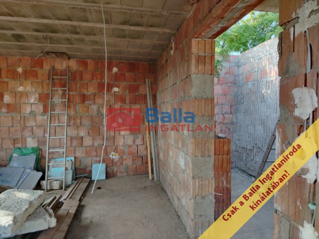 Eladó 103 m²-escsaládi ház Érd (Parkváros) , Aradi és Kassai utca közötti utca: 60'000'000 Ft