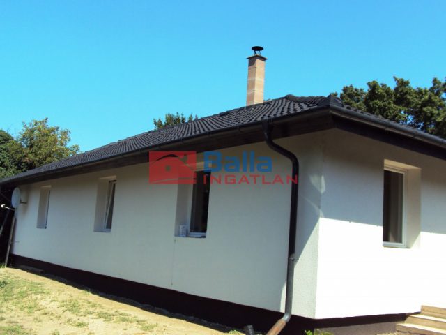 Eladó 125 m²-escsaládi ház Gárdony (Gárdony) , Kossuth utca: 175'000'000 Ft