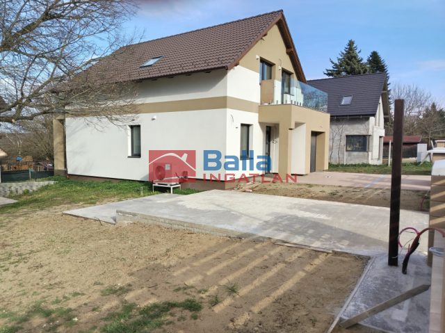 Eladó 126 m²-escsaládi ház Gödöllő, Fenyves területi utca: 149'900'000 Ft