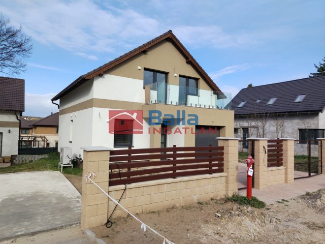 Eladó 126 m²-escsaládi ház Gödöllő, Fenyves területi utca: 149'900'000 Ft