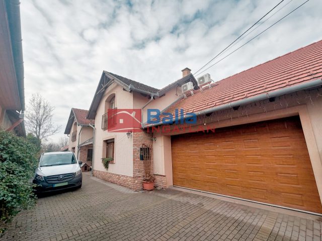 Eladó 325 m²-escsaládi ház Gödöllő, Röges utca: 229'000'000 Ft