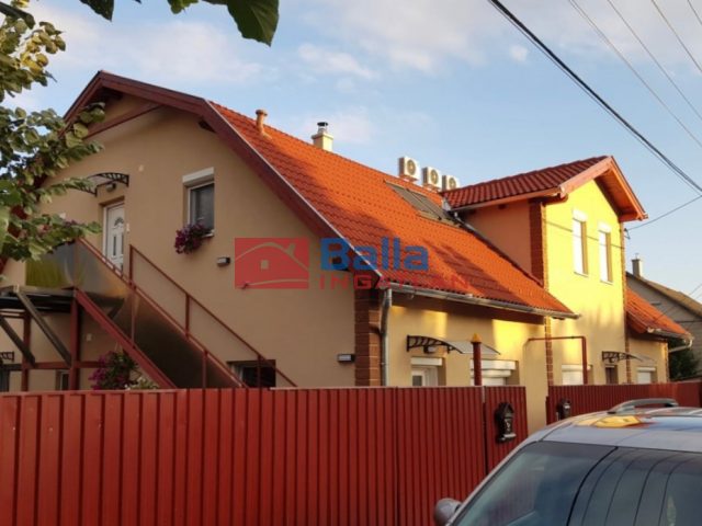 Eladó 278 m²-escsaládi ház Gyömrő, Városközpont: 189'000'000 Ft