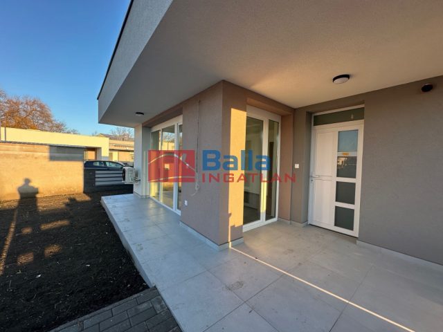 Eladó 37 m²-estársasházi lakás Hatvan, Géza fejedelem utca: 43'500'000 Ft