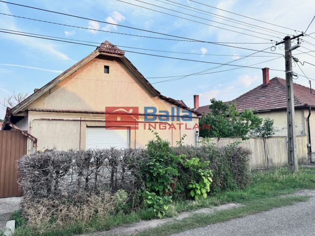 Eladó 65 m²-escsaládi ház Jászberény, Ábránd utca: 19'900'000 Ft
