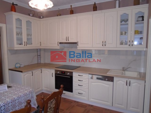 Eladó 110 m²-escsaládi ház Jászkarajenő, József Attila utca: 34'900'000 Ft