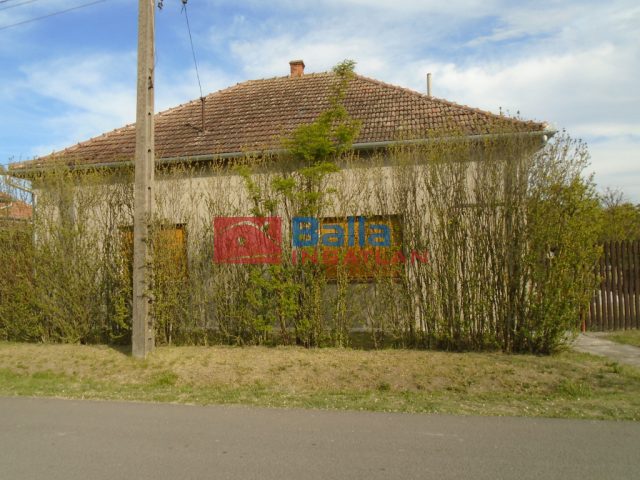 Eladó 87 m²-escsaládi ház Jászkarajenő, Széchenyi utca: 21'000'000 Ft