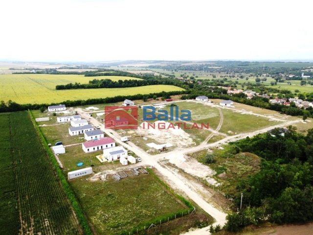 Eladó 1050 m²-estelek Kajászó, Kossuth u. telek-763: 22'400'000 Ft