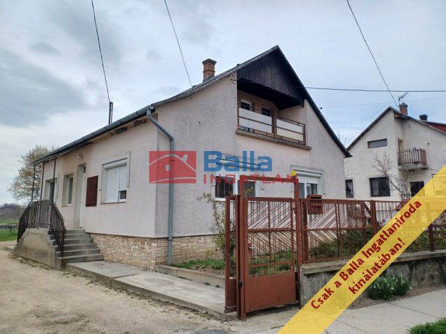 Eladó 100 m²-escsaládi ház Kajászó, Rákóczi utca: 102'500'000 Ft