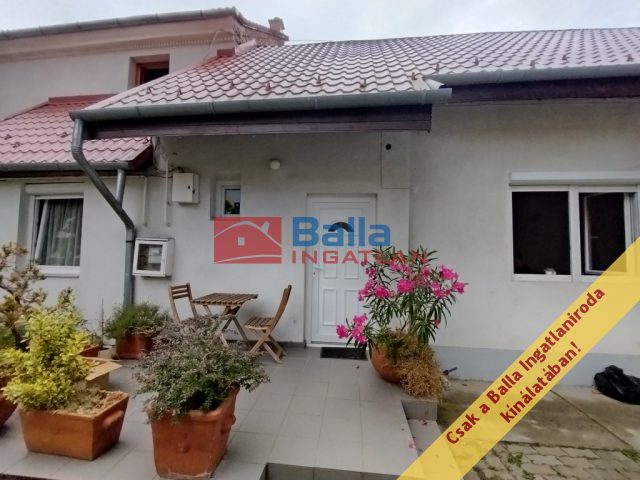 Eladó 88 m²-estársasházi lakás Kaposvár, központban: 45'000'000 Ft