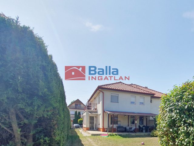 Eladó 78 m²-estársasházi lakás Kistarcsa, Zsófialigeti HÉV megálló közeli utca: 91'900'000 Ft