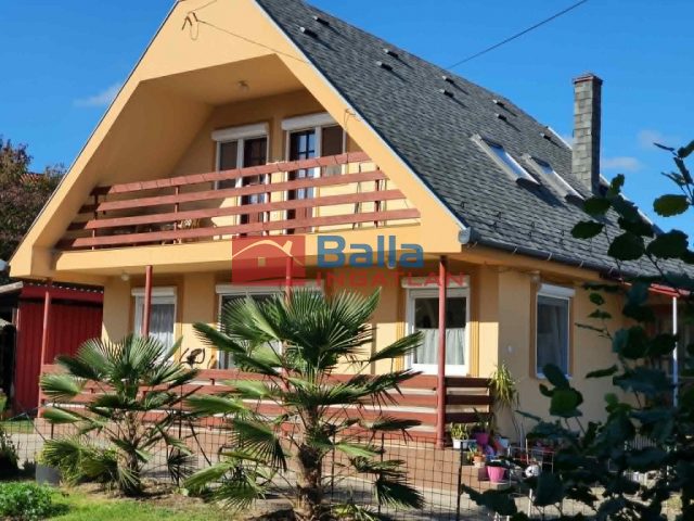 Eladó 130 m²-escsaládi ház Kóka, Nagykátai út: 69'900'000 Ft