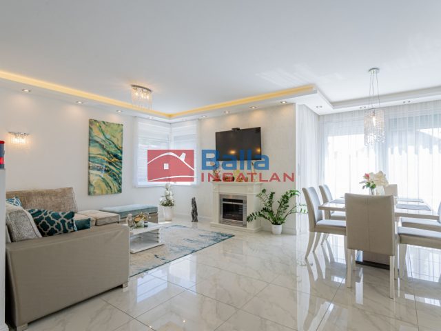 Eladó 182 m²-esikerház Mogyoród, Fóti út: 188'000'000 Ft