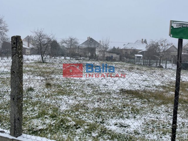 Eladó 674 m²-estelek Nagykáta, Központ közeli utca: 9'000'000 Ft