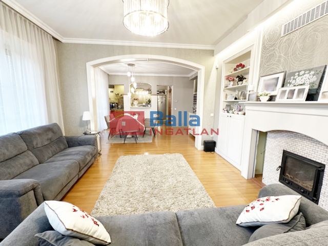 Eladó 199 m²-esikerház Nagytarcsa, Füzesliget utca: 159'900'000 Ft
