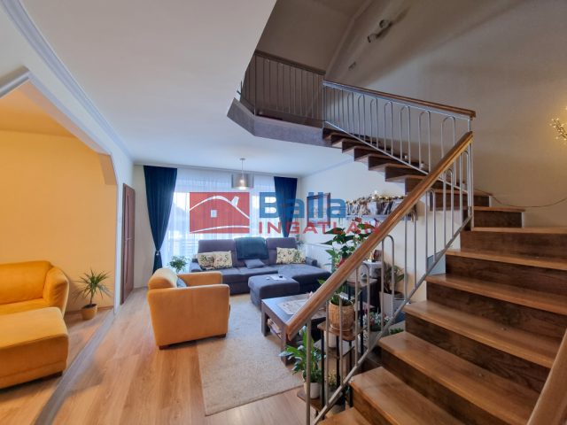 Eladó 150 m²-escsaládi ház Nyíregyháza, Borbánya: 93'000'000 Ft