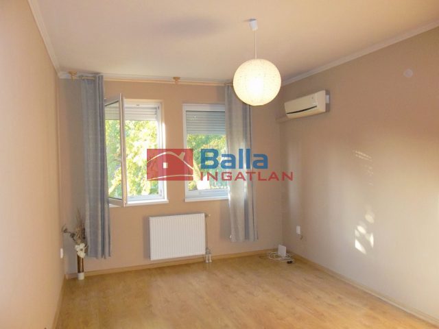 Kiadó 28 m²-estársasházi lakás Nyíregyháza, Mező utca: 100'000 Ft