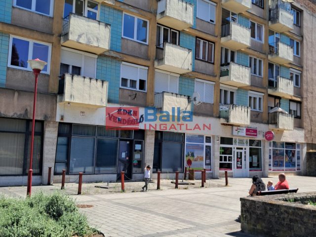 Eladó 44 m²-estársasházi lakás Ózd, Árpád v. út: 9'500'000 Ft
