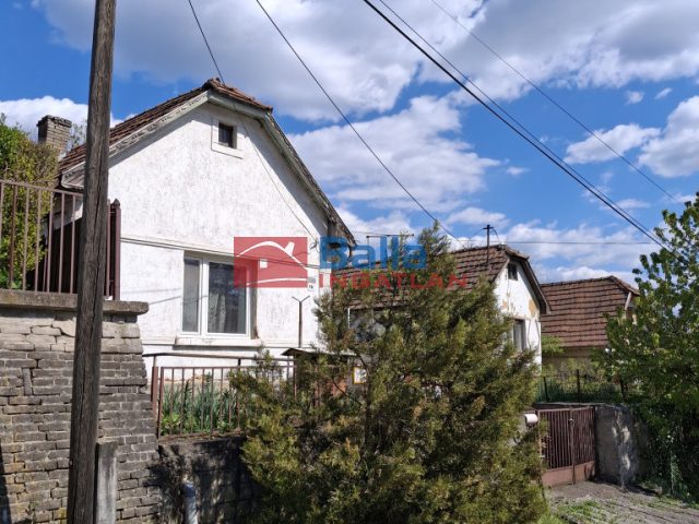 Eladó 50 m²-escsaládi ház Ózd, Liszt F. utca: 4'000'000 Ft