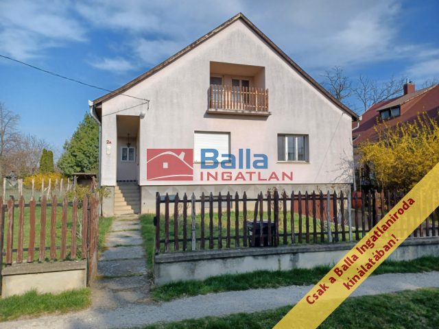 Eladó 100 m²-escsaládi ház Pázmánd, Vadász utca: 72'000'000 Ft