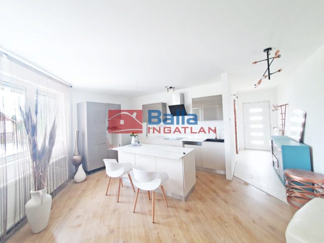 Eladó 200 m²-esikerház Pécel, Pécel: 134'900'000 Ft