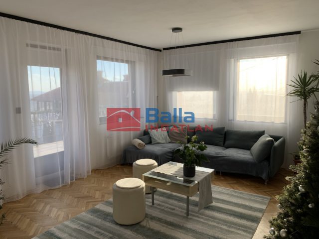 Eladó 180 m²-escsaládi ház Pécs, Szőlő utca: 115'000'000 Ft