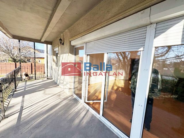 Kiadó 122 m²-esikerház Ráckeve, Híd közeli utca: 250'000 Ft