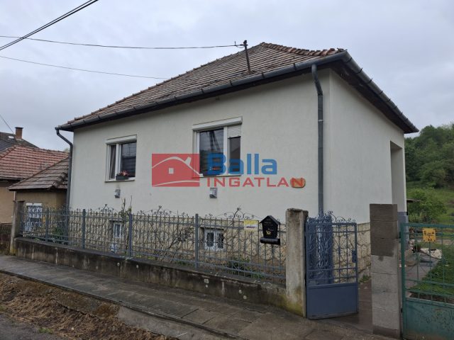 Eladó 90 m²-escsaládi ház Sajómercse, Rákóczi út: 16'000'000 Ft