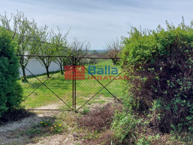 Eladó 694 m²-estelek Siófok, Szabadifürdő: 41'000'000 Ft