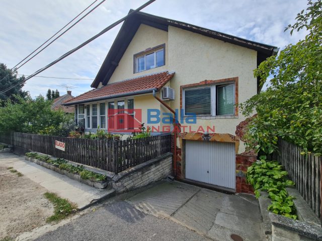 Eladó 152 m²-escsaládi ház Sóskút, Mártírok útja: 79'900'000 Ft