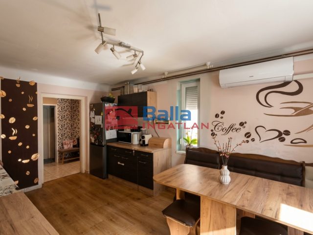 Eladó 88 m²-escsaládi ház Sülysáp, Árpád utca környéke: 64'900'000 Ft
