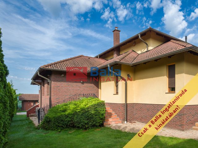 Eladó 222 m²-escsaládi ház Szada, Aranyhegy utca: 194'900'000 Ft