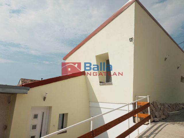 Eladó 158 m²-escsaládi ház Székesfehérvár, Borszéki utca: 108'000'000 Ft