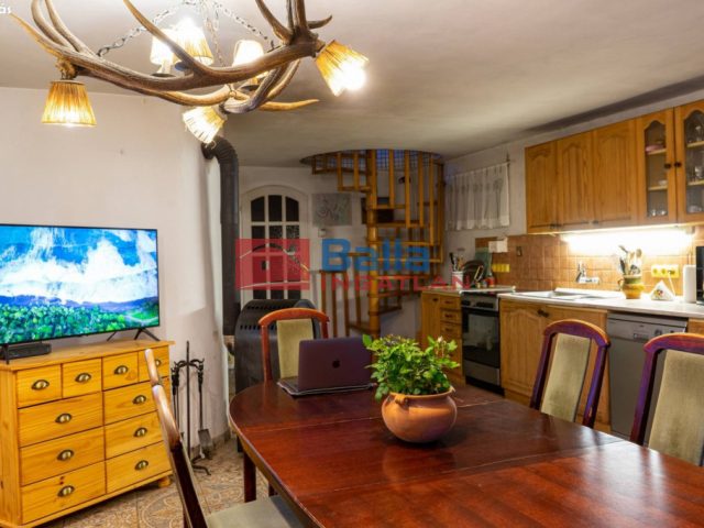 Eladó 175 m²-escsaládi ház Szentendre, Berek utca: 98'000'000 Ft