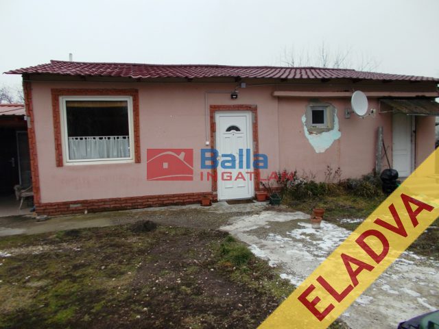 Eladó 130 m²-escsaládi ház Szigethalom, Hunyadi J. utca: 31'000'000 Ft