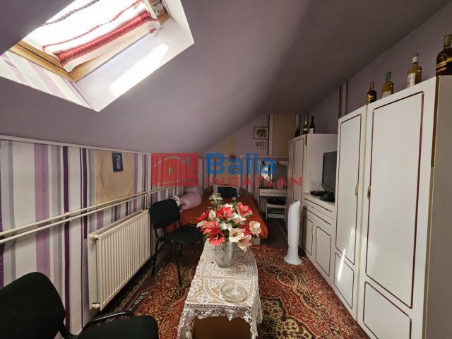 Eladó 230 m²-escsaládi ház Szigetszentmiklós, Kakukkfű utca: 75'000'000 Ft