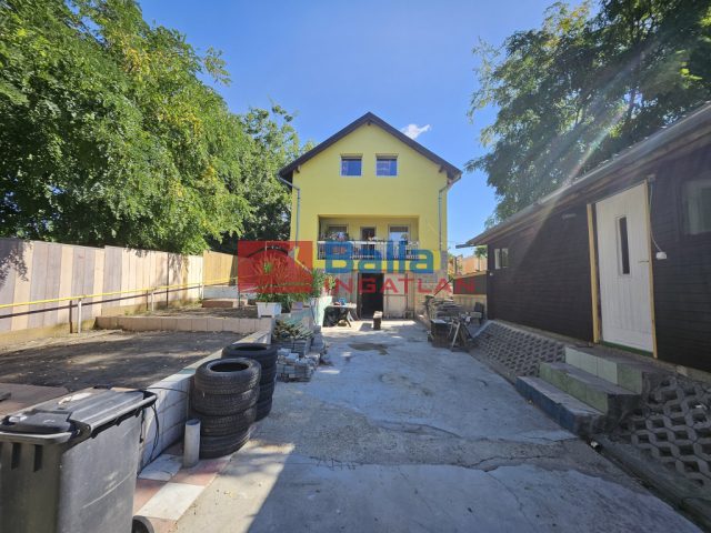 Eladó 230 m²-escsaládi ház Szigetszentmiklós, Kakukkfű utca: 85'000'000 Ft