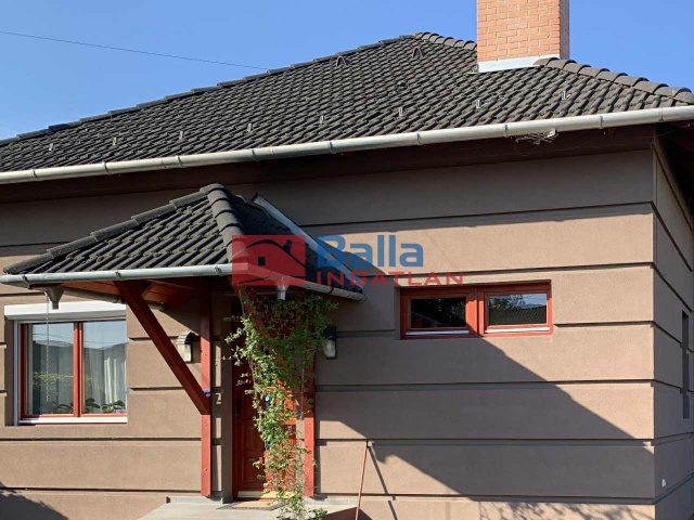 Eladó 219 m²-escsaládi ház Szigetszentmiklós, Műúthoz közeli utca: 177'000'000 Ft