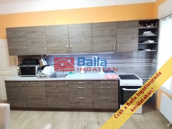 Eladó 85 m²-escsaládi ház Szigetszentmiklós, Város központ közeli utca: 77'900'000 Ft