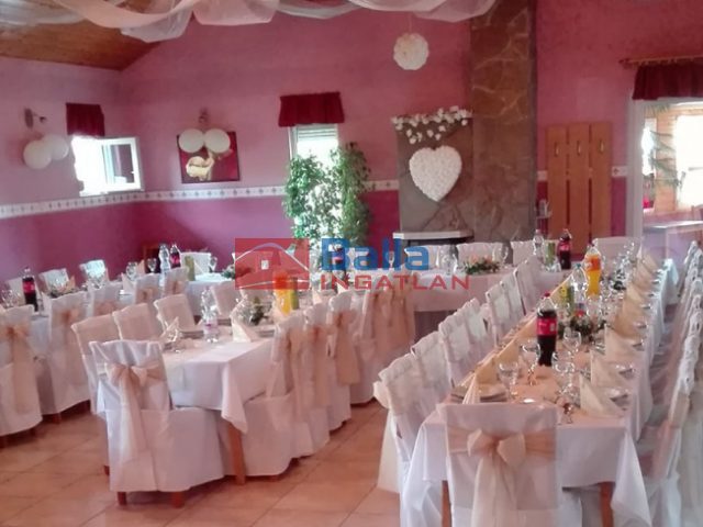 Eladó 320 m²-esüzlethelyiség utcai bejárattal Szigetszentmiklós, központi részen utca: 199'000'000 Ft