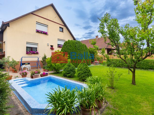 Eladó 184 m²-escsaládi ház Sződliget, Rezeda utca: 145'900'000 Ft