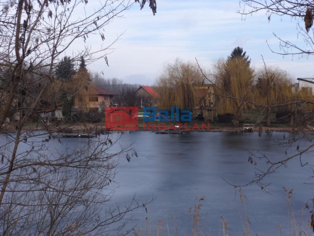 Eladó 2147 m²-estelek Szolnok, Alcsisziget utca: 16'800'000 Ft