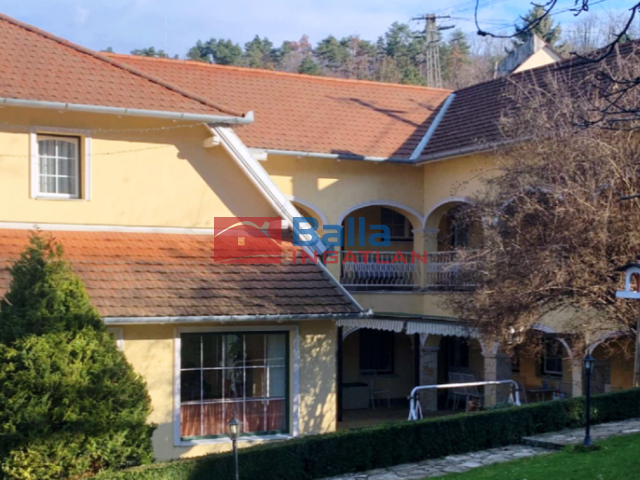 Eladó 408 m²-esegyéb vendéglátó egység Tamási, Panzió utca: 203'900'000 Ft