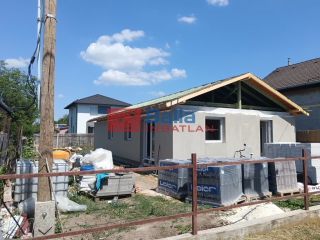 Eladó 91 m²-escsaládi ház Tárnok, Fehérvári utca közelében: 93'000'000 Ft