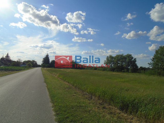 Eladó 2192 m²-estelek Tiszakécske (Kerekdomb) , Zsálya utca: 2'950'000 Ft